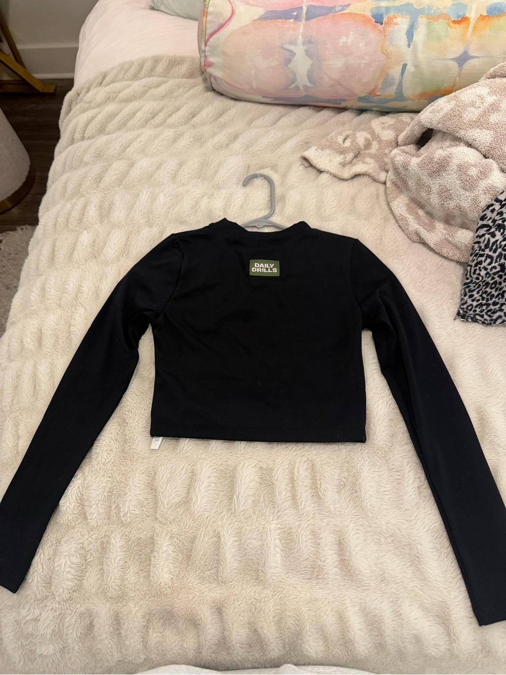 Daily Drills long sleeve athletic top never worn size XS/S